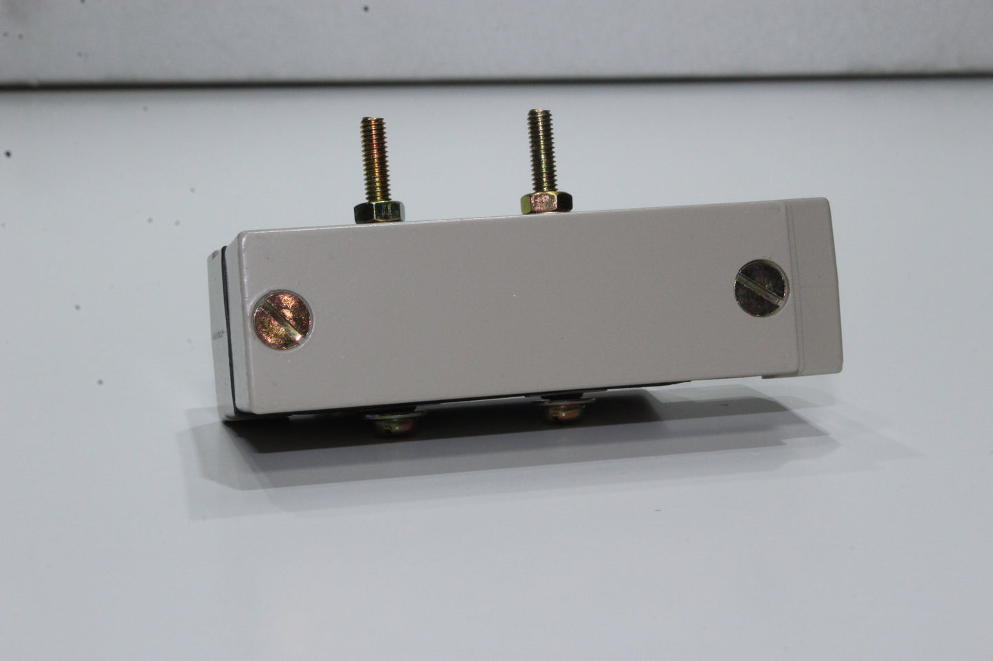 NEW | OMRON | ZE-Q22-2GE |