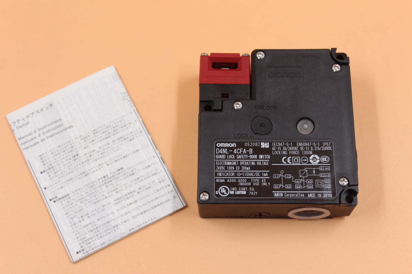 NEW | OMRON | D4NL-4CFA-B |