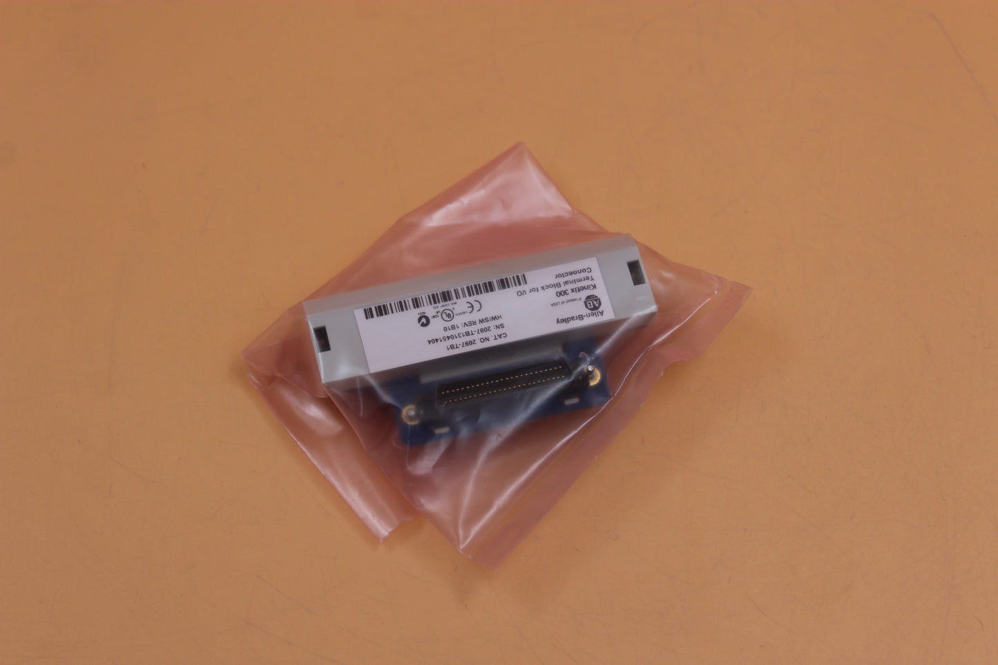 NEW | ALLEN-BRADLEY | 2097-TB1 |