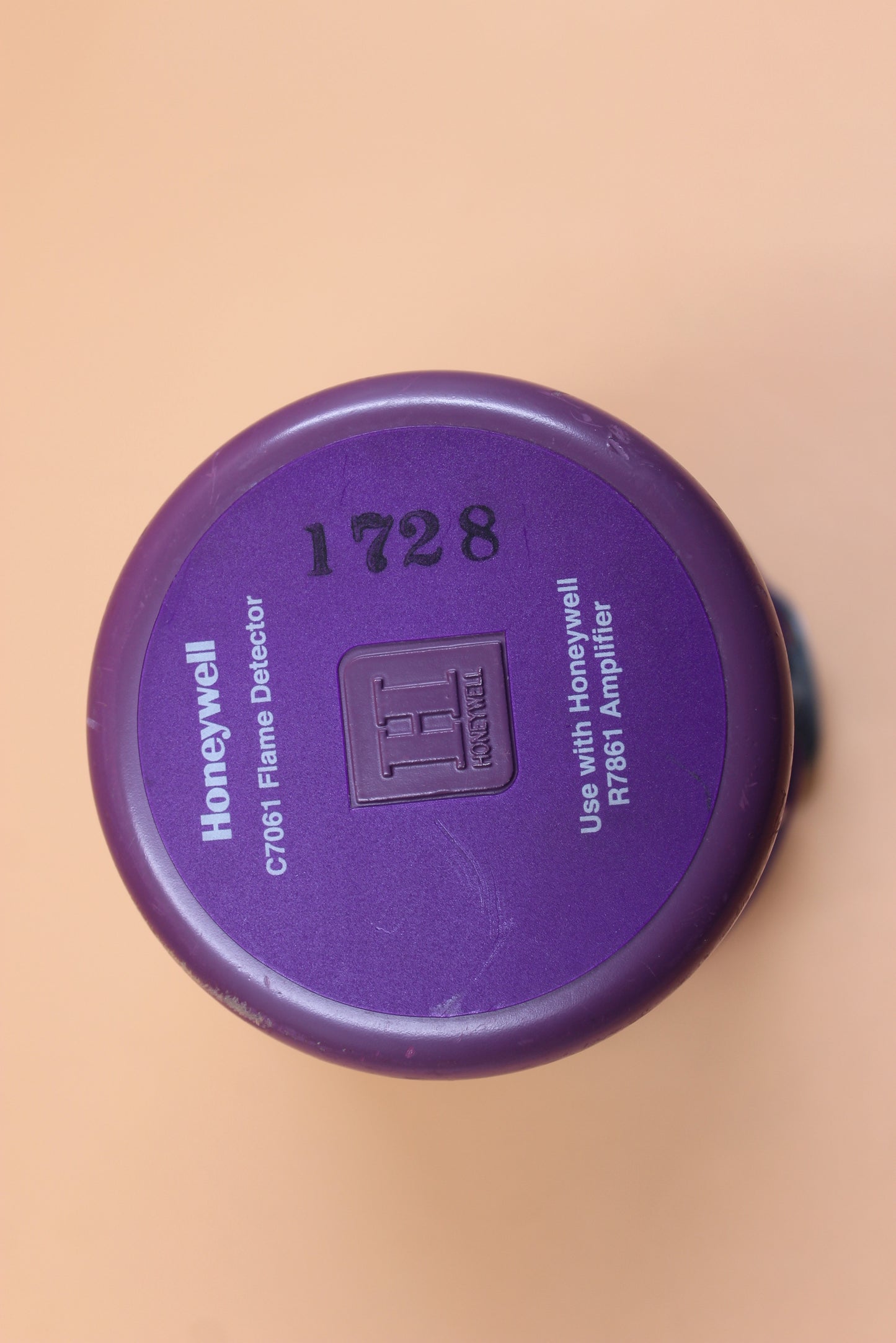 PREOWNED | HONEYWELL | C7061A1020 |