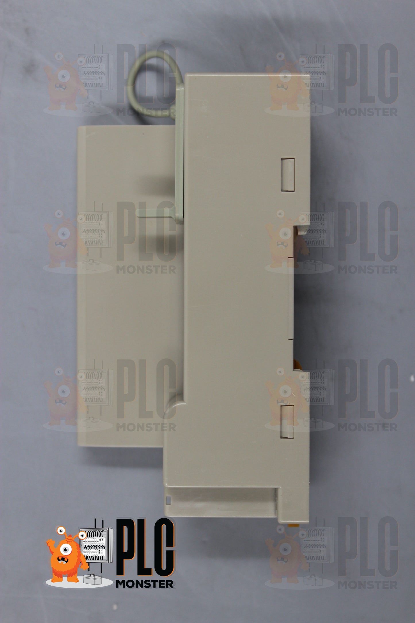NEW | OMRON | SRM1-C02-V2 |