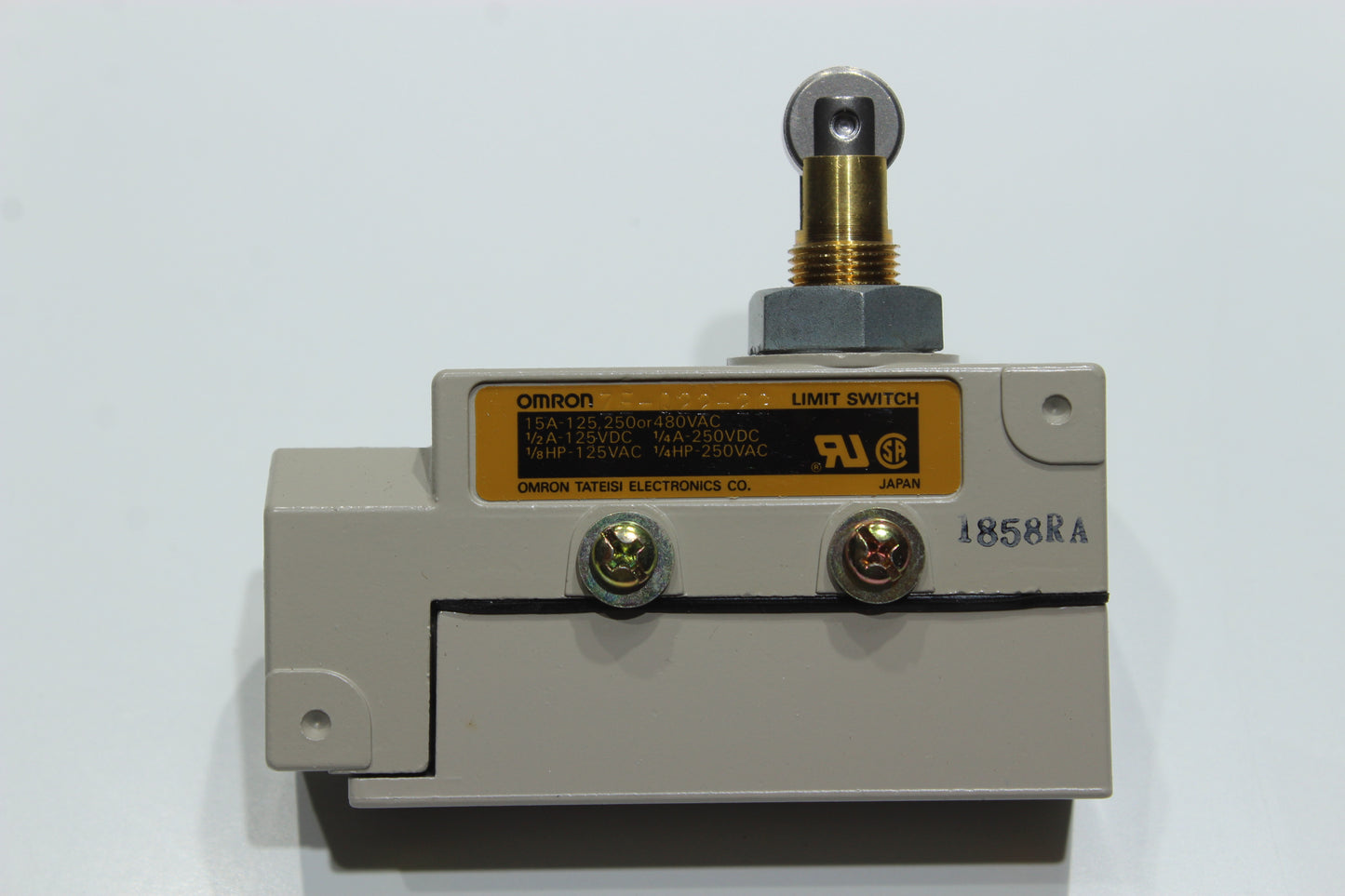 NEW | OMRON | ZE-Q22-2GE |