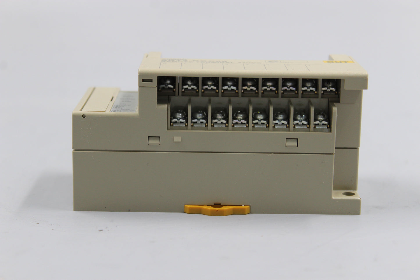 NEW | OMRON | SRT2-ROC08 |