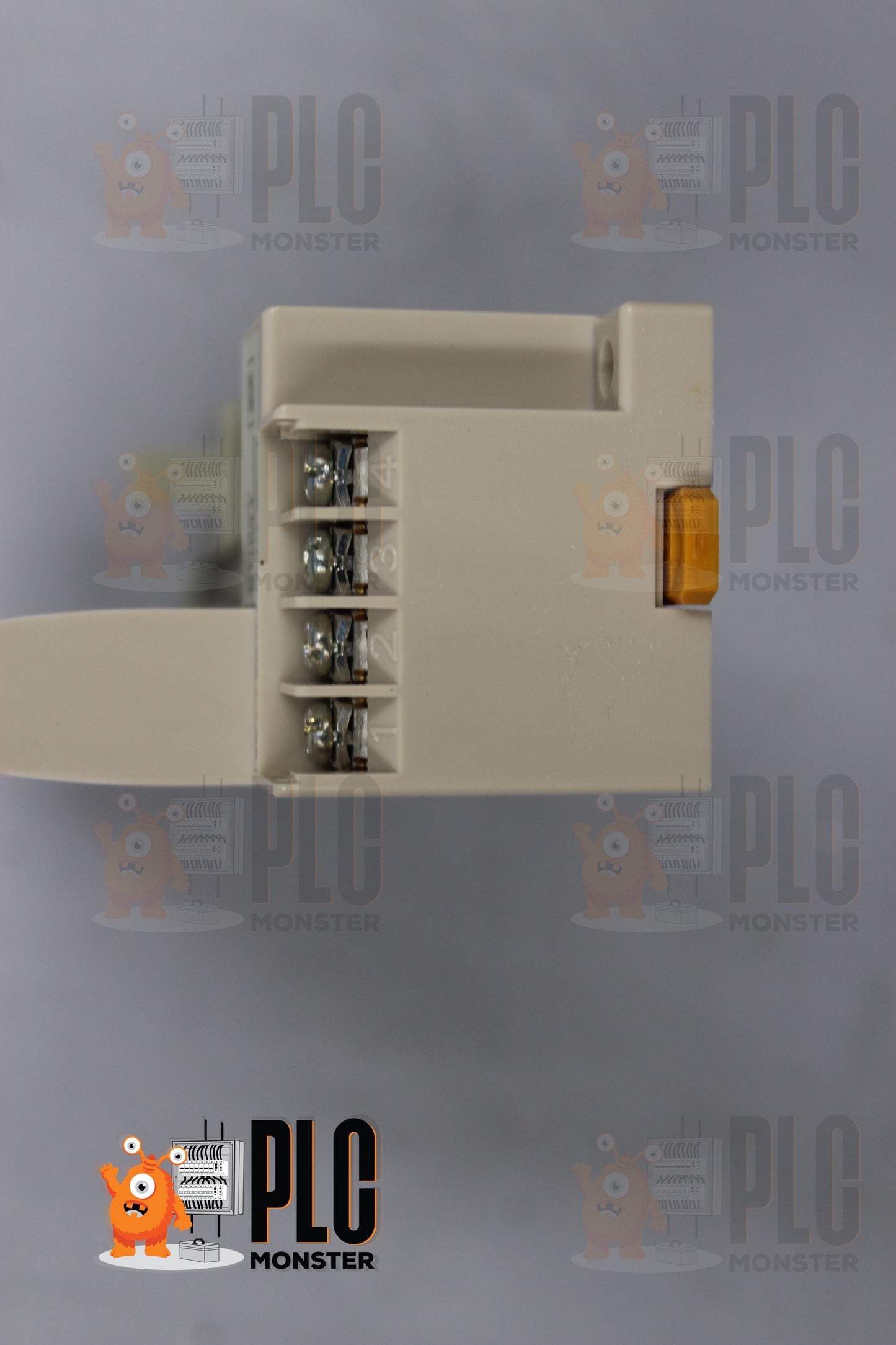 NEW | OMRON | SRM1-C02-V2 |