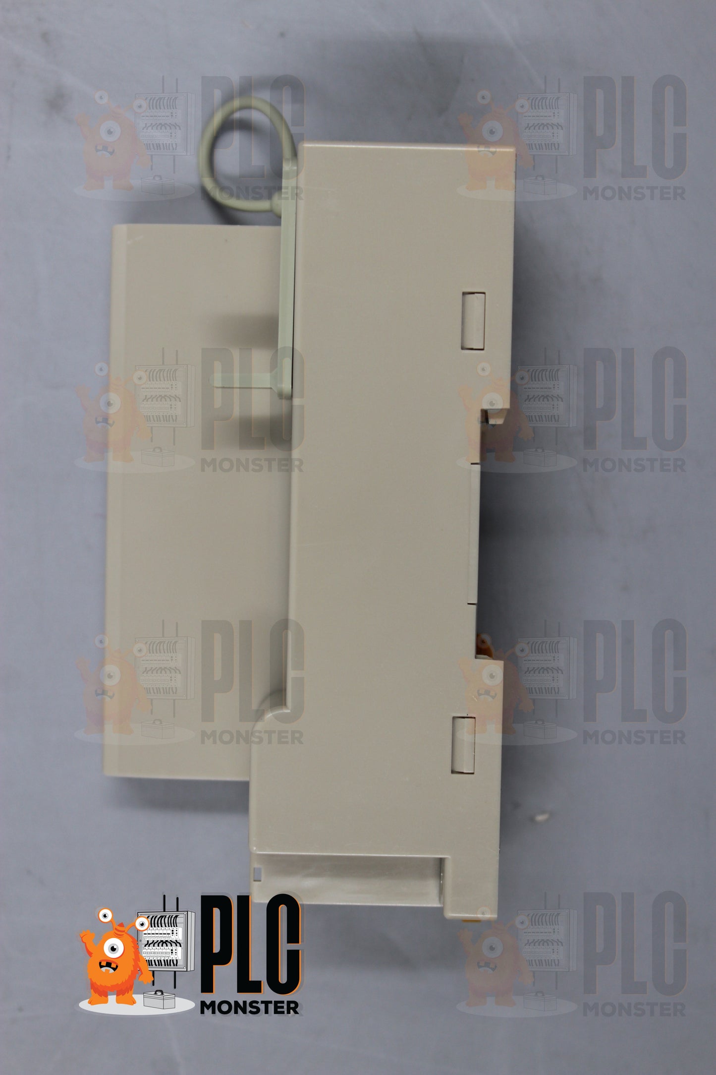 NEW | OMRON | SRM1-C02-V2 |