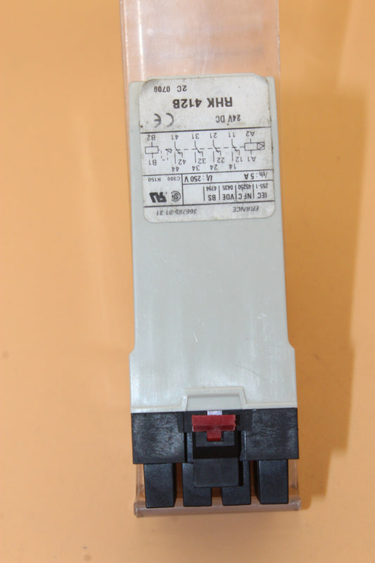 NEW OPEN BOX | TELEMECANIQUE | RHK 412B |
