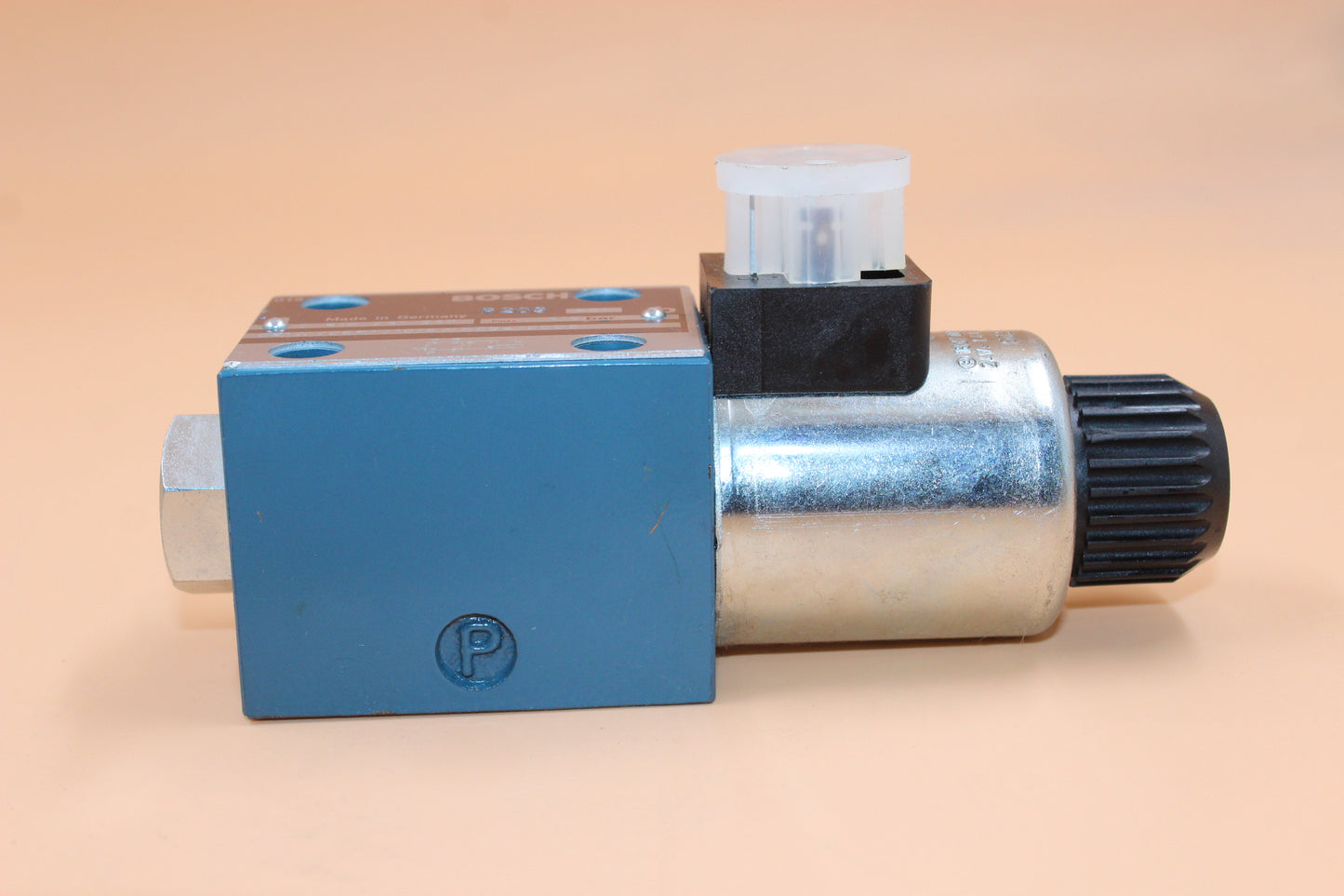 NEW NO BOX | BOSCH | 0 810 091 237 |