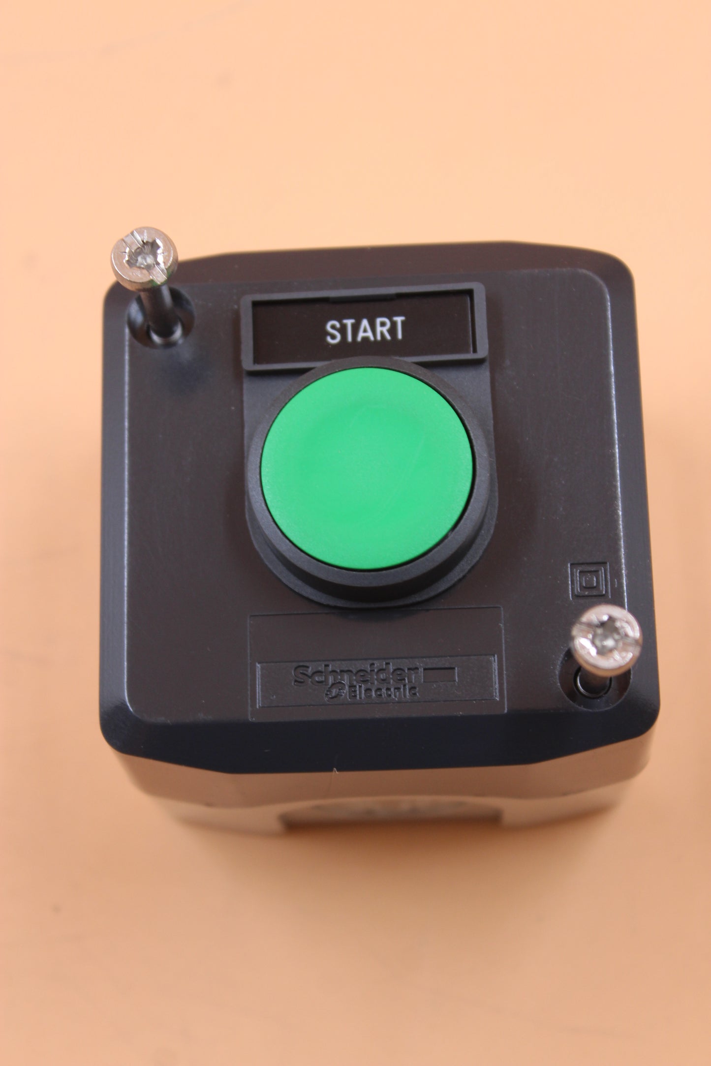 NEW | SCHNEIDER ELECTRIC | XALD101H29 |