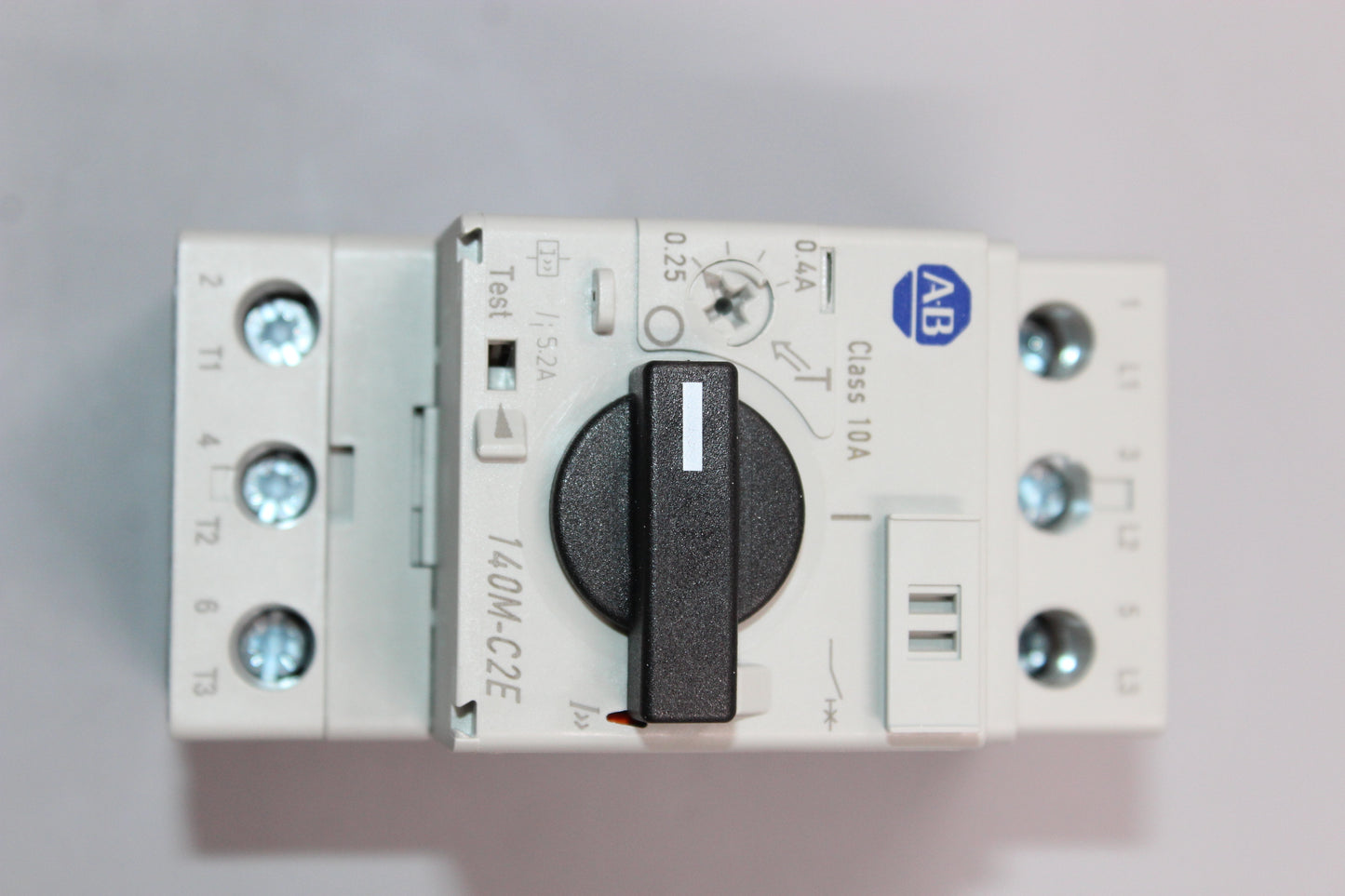 NEW | ALLEN-BRADLEY | 140M-C2E-A40 |