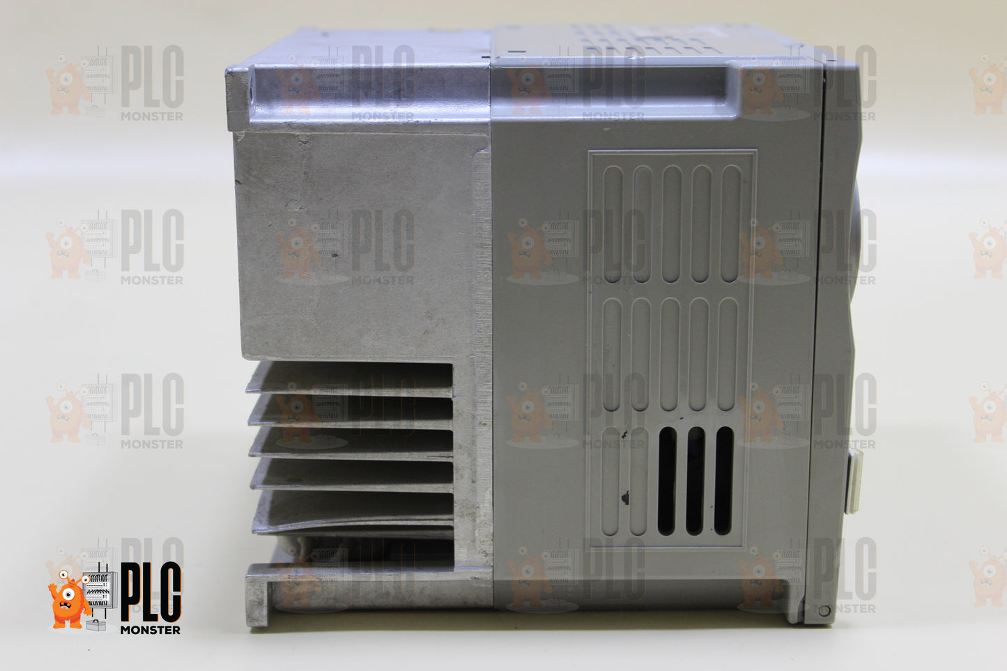 NEW NO BOX | SCHNEIDER ELECTRIC | LXM05BD22NA |