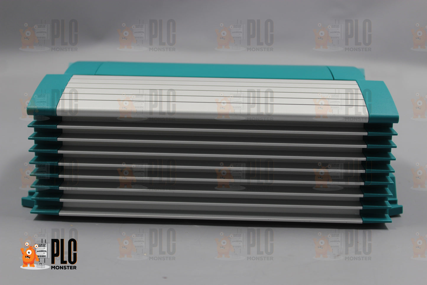 NEW OPEN BOX | MASTERVOLT | DC/DC CONVERTER MAGIC 24/24-20 |
