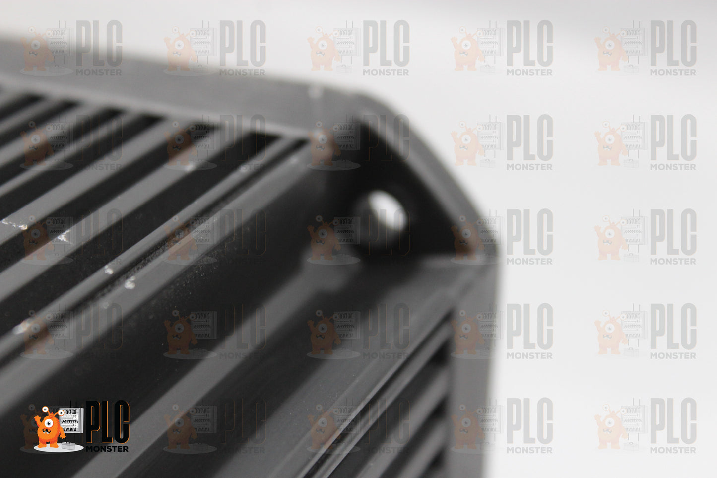 NEW NO BOX | Lenze | MDSKSRS056-33 |