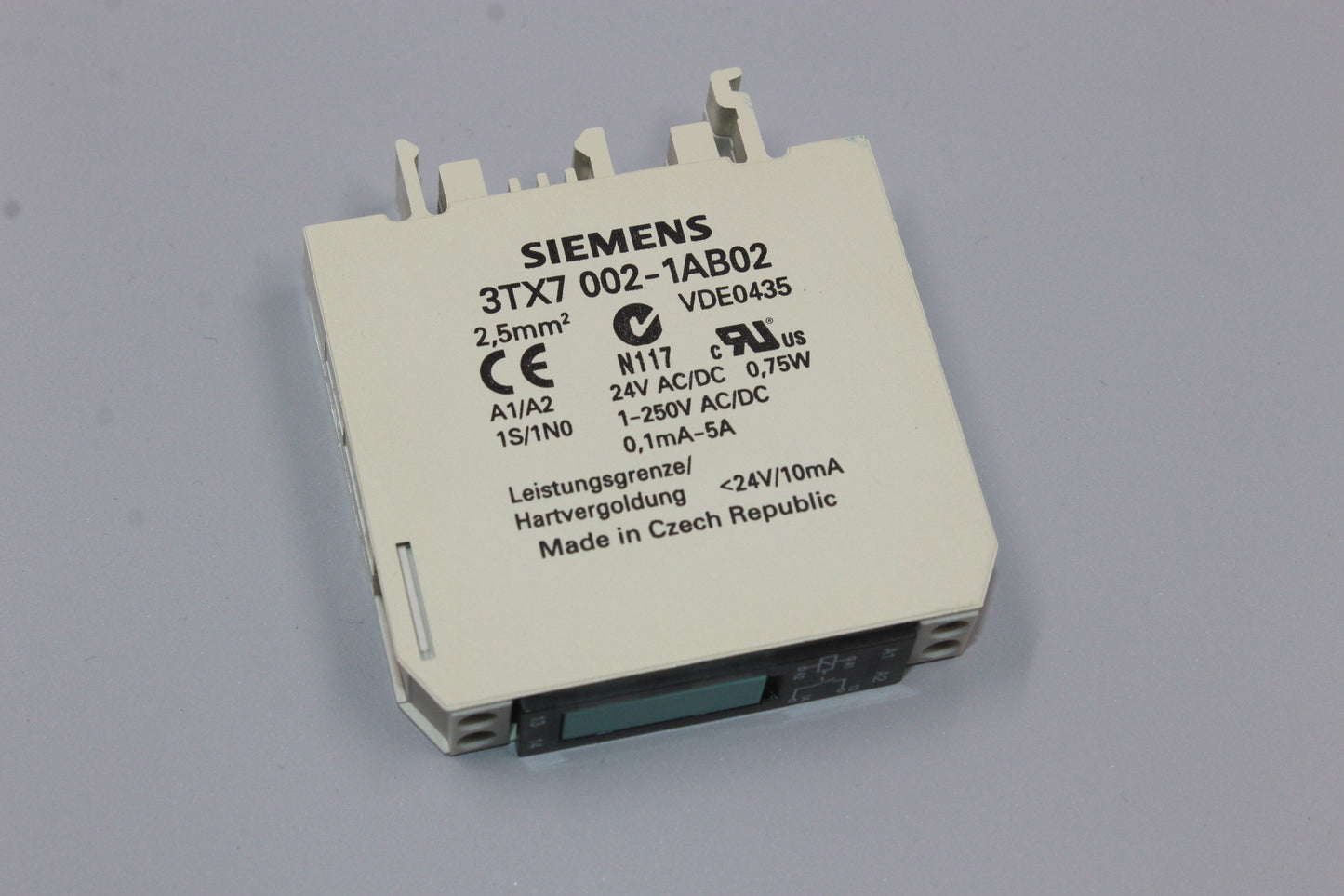 NEW OPEN BOX | SIEMENS | 3TX7002-1AB02 |