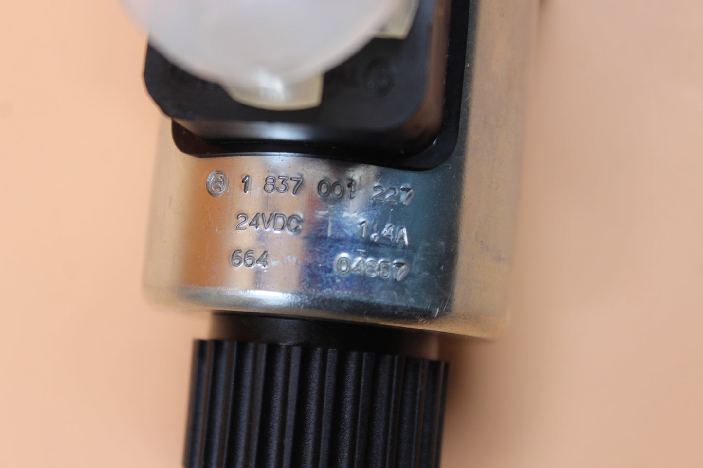 NEW NO BOX | BOSCH | 0 810 091 275 |